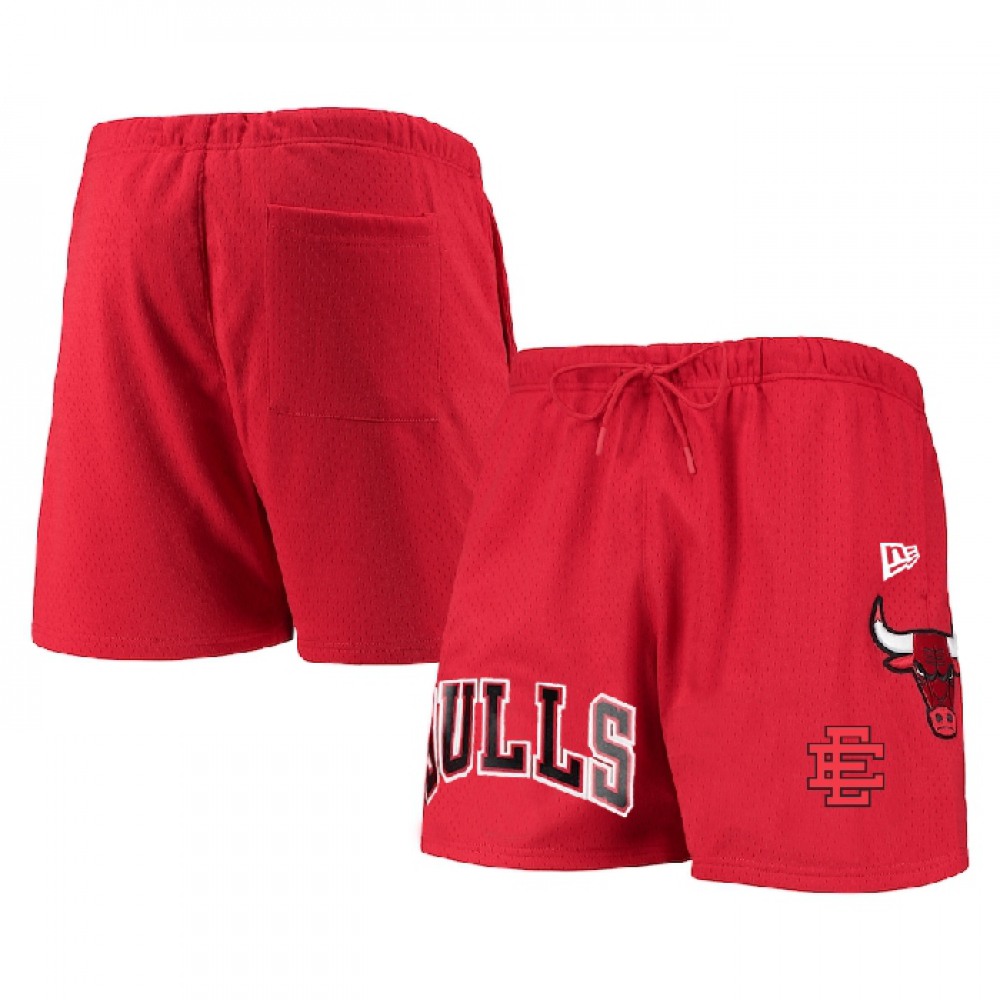 Men_s_Chicago_Bulls_Red_Shorts_001_Z2FNumnP7.jpg